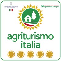 agriturismo_italia_con_girasoli_RGB.jpg