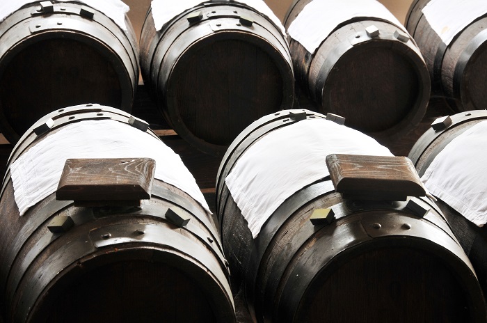 botticelle per l'invecchiamento dell'aceto balsamico