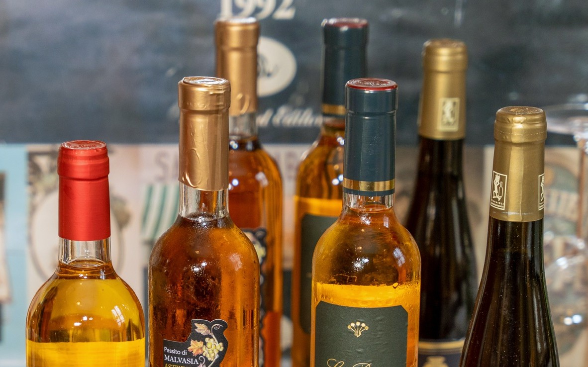 bottiglie di vino passito, ph. Strada dei vini e dei sapori dei colli piacentini
