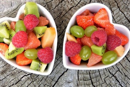Più frutta e verdura per i giovani