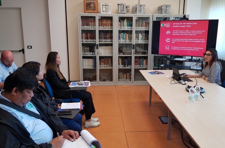 Un momento dell'incontro presso la sede del Settore Fitosanitario della Regione Emilia-Romagna