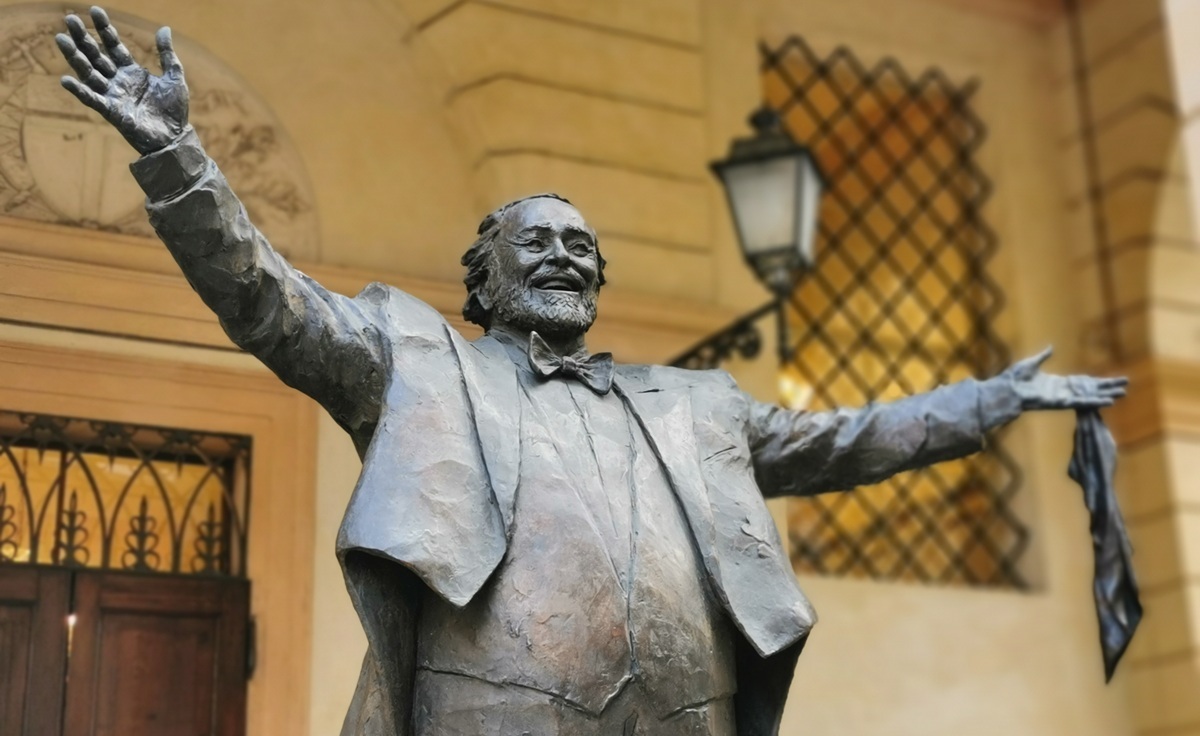 Vai al sito della Fondazione Luciano Pavarotti