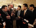 La delegazione giapponese in visita all'Enoteca di Dozza foto Dell'Aquila Fabrizio.jpg