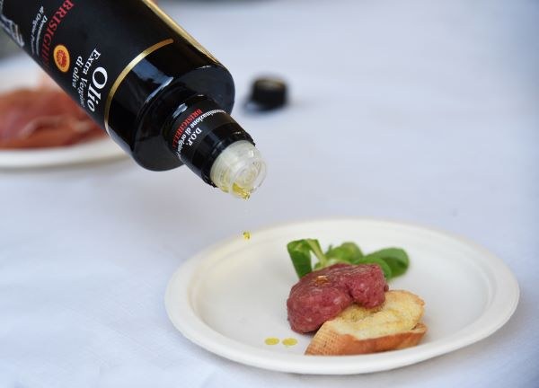 Olio Dop Brisighella - foto Dell'Aquila