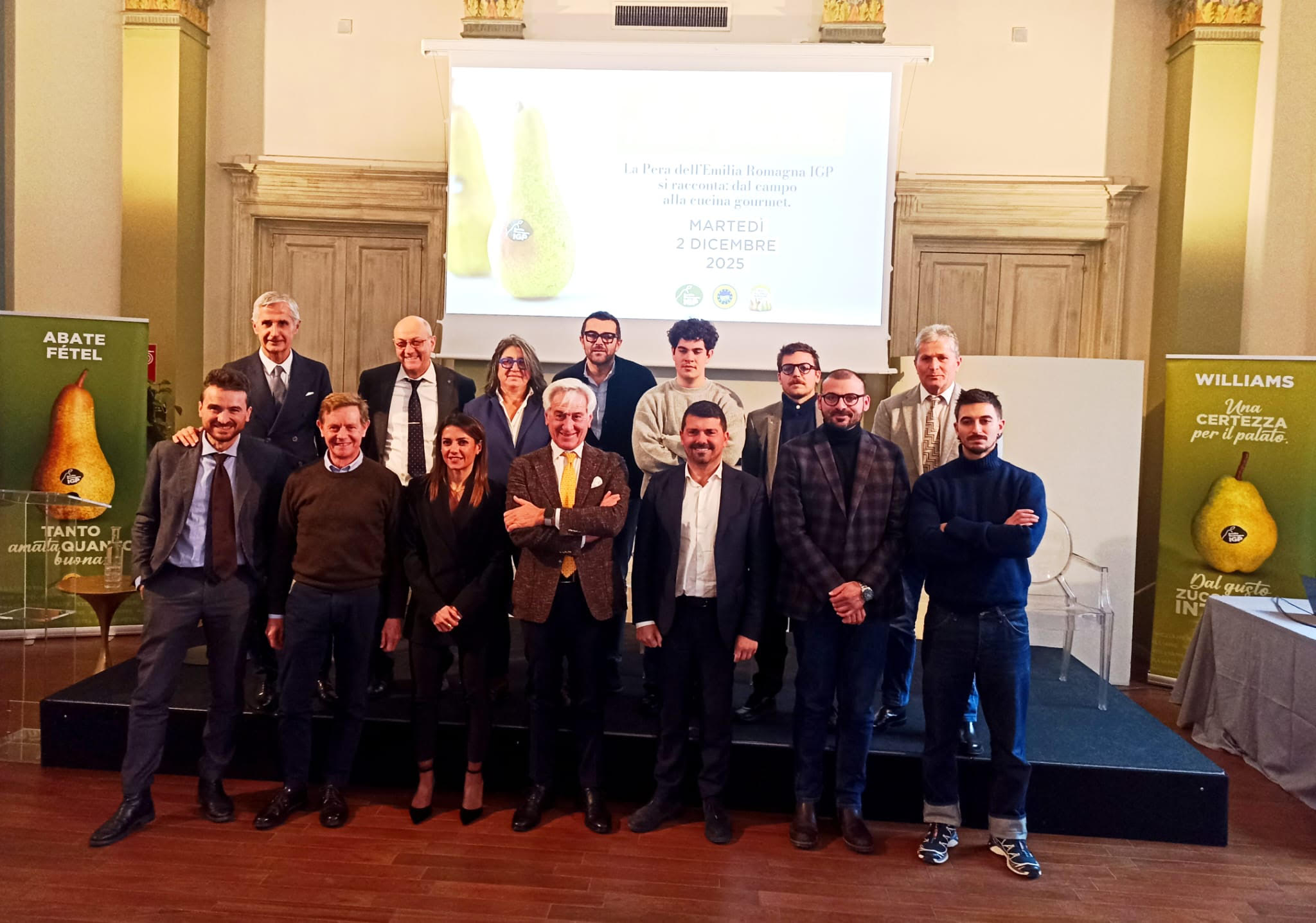 Partecipanti conferenza stampa 2 dicembre 2025 - al centro l'assessore Mammi