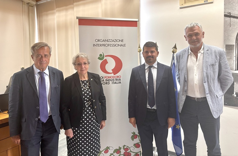 Da sx Giuseppe Romanini, Bruna Saviotti, Alessio Mammi, Alessandro Piva