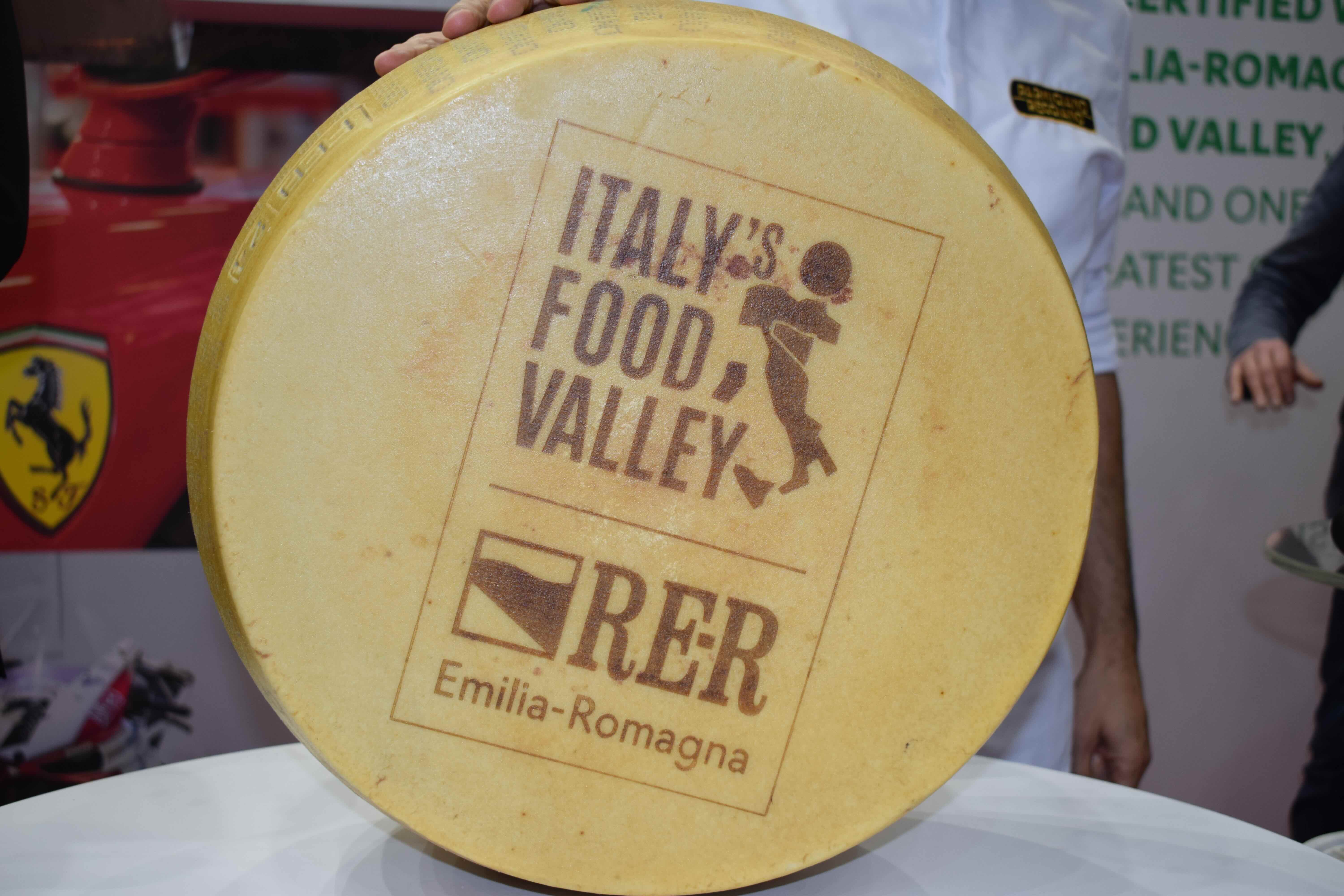 La forma del Parmigiano Reggiano Dop