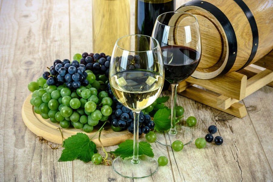 INCantinaStore - Calici di vino - Foto di Photo Mix da Pixabay